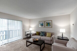 Pebblebrook - Heat, Water and Gas Included! in New Britain, CT - Building Photo