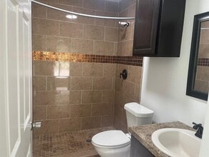 812 Old Angleton Rd in Clute, TX - Building Photo - Building Photo