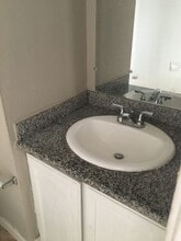 8714 Village of Fondren in Houston, TX - Foto de edificio - Building Photo