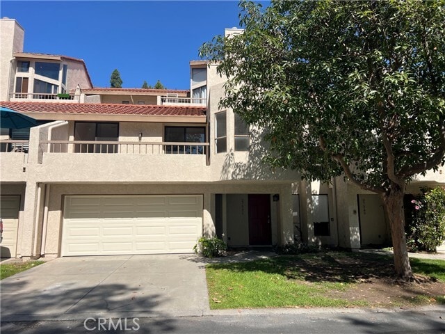 property at 27521 Nivelada