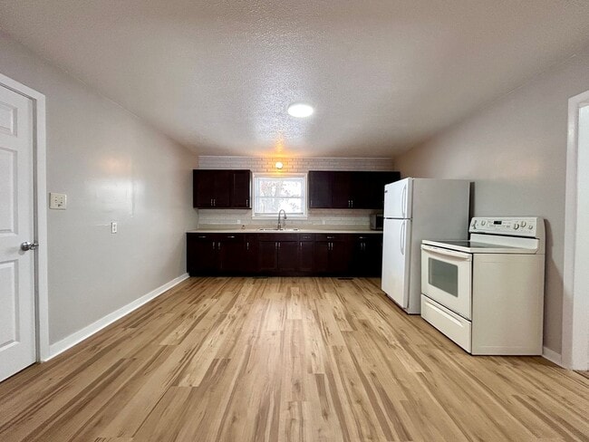 1979 Barbara St in Muskegon, MI - Building Photo - Building Photo