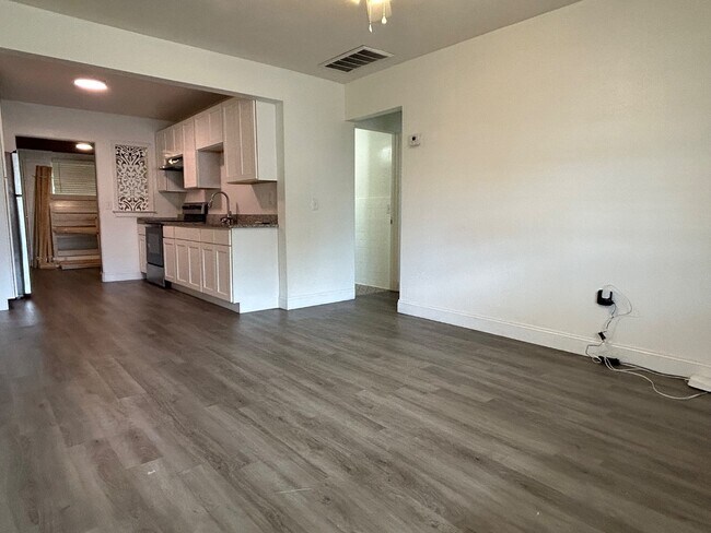 645 7th St NE in Winter Haven, FL - Building Photo - Building Photo
