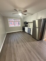 9 Endicott St in Norwood, MA - Building Photo