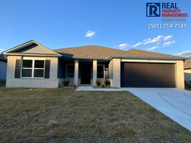 1495 Meadows Dr in Benton, AR - Building Photo