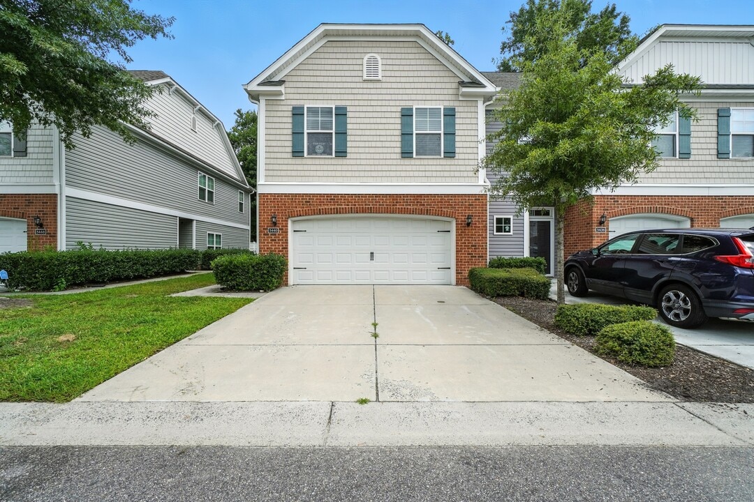 5440 Safe Harbour Way in Virginia Beach, VA - Building Photo