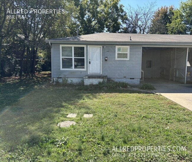property at 995 W Hickory St