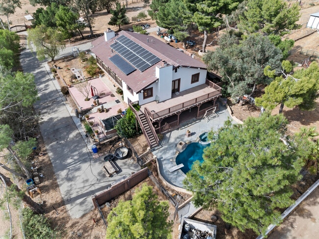 property at 35640 Dormer Rd