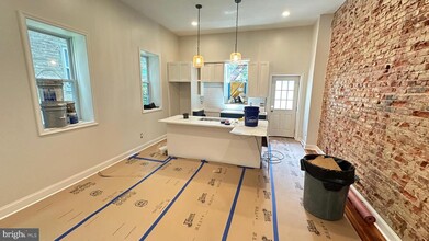4262 Manayunk Ave in Philadelphia, PA - Building Photo - Building Photo