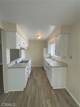 401 8th St-Unit -A in Huntington Beach, CA - Building Photo - Building Photo