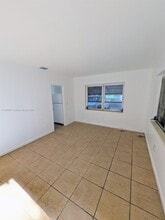 431 NE 64th St in Miami, FL - Building Photo - Building Photo