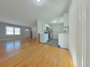 3320 Forest Lake Dr in Hope Mills, NC - Building Photo - Building Photo