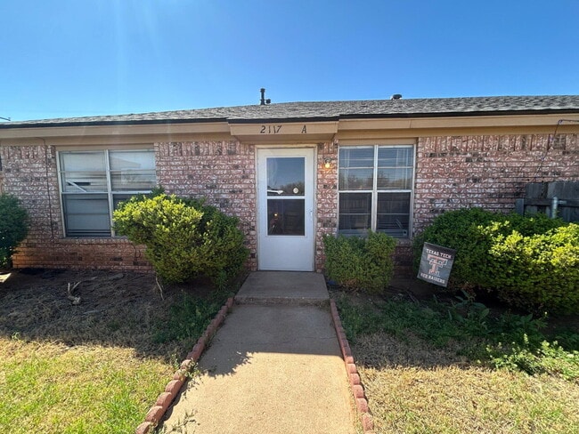 2117 S Loop 289 in Lubbock, TX - Building Photo - Building Photo