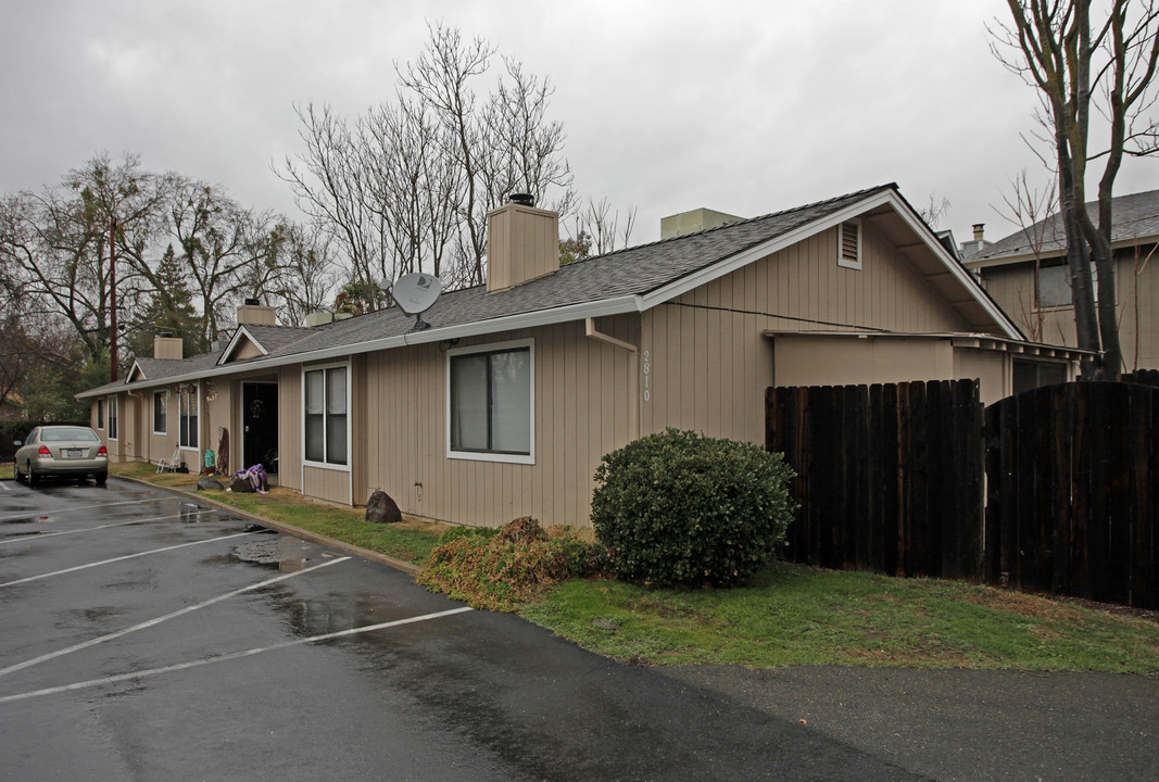 Pope Cottages in Sacramento, CA - Foto de edificio