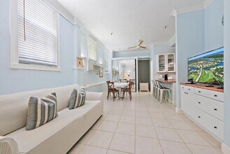 235 Sunrise Ave in Palm Beach, FL - Building Photo - Building Photo