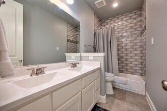 1129 Highpoint Way in Roanoke, TX - Building Photo - Building Photo