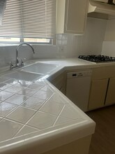 14329 Chandler Blvd in Los Angeles, CA - Building Photo - Building Photo