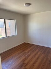 1952 W Imperial Hwy, Unit 1952 in Los Angeles, CA - Building Photo - Building Photo