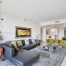 151 Crandon Blvd in Key Biscayne, FL - Building Photo - Building Photo