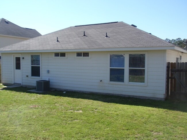 13684 Bighorn Trail in Willis, TX - Building Photo - Building Photo