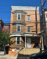 35 Norfolk St in Newark, NJ - Building Photo