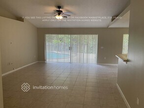 6525 NW 54th Ct in Lauderhill, FL - Foto de edificio - Building Photo