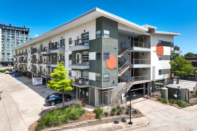 Buzz Lofts in Dallas, TX - Building Photo - Building Photo