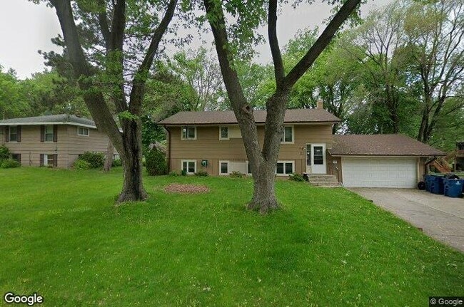 968 Gershwin Ave N, Unit Duplex in Oakdale, MN - Building Photo - Building Photo