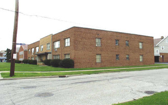 17864 Lake Shore Blvd Apartments