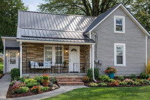 241 Richland Ave in Mansfield, OH - Building Photo