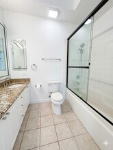 949 W Madison St in Chicago, IL - Building Photo - Building Photo