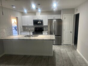 5406 S Hazelton Ln in Tempe, AZ - Building Photo - Building Photo