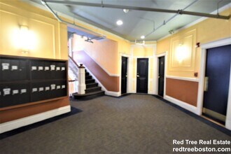 16 Queensberry St in Boston, MA - Building Photo - Building Photo