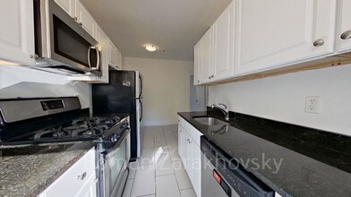 1848 Commonwealth Ave in Boston, MA - Building Photo - Building Photo