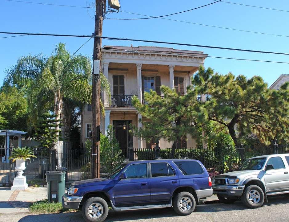 1019 Jackson Ave in New Orleans, LA - Foto de edificio