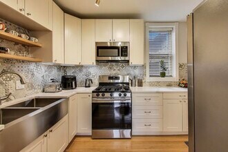 600 N La Grange Rd in La Grange Park, IL - Building Photo - Building Photo