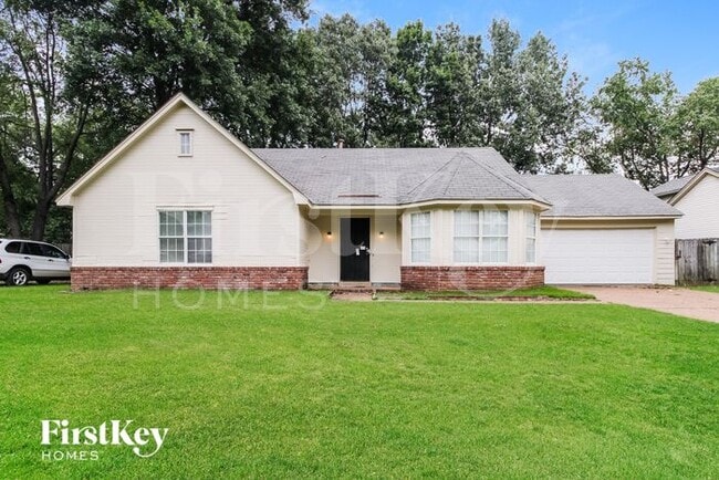 6894 Rockbrook Dr