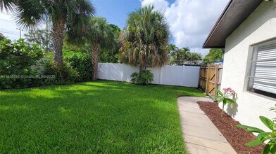116 NW 3rd Ct in Boca Raton, FL - Building Photo - Building Photo
