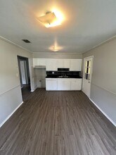 1208 N Pines Dr in Shreveport, LA - Building Photo - Building Photo