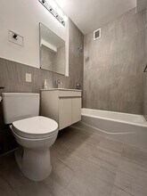 333 E 34th St in New York, NY - Building Photo - Building Photo