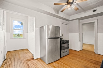 525 N 34th St in Milwaukee, WI - Building Photo - Building Photo