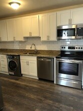 Embassy House in Shaker Heights, OH - Building Photo - Building Photo