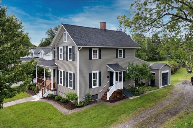57 W Genesee St in Skaneateles, NY - Foto de edificio - Building Photo