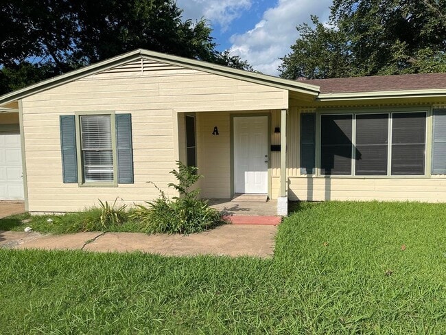 property at 138 Vandenburg Dr