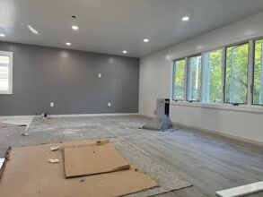 23 Hank Pl in Staten Island, NY - Building Photo - Building Photo