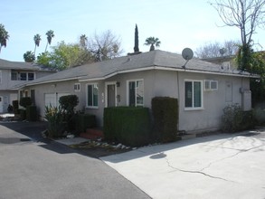 58 Harkness Ave in Pasadena, CA - Building Photo - Building Photo