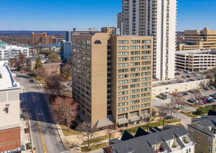 Virginia Towers in Baltimore, MD - Foto de edificio - Building Photo