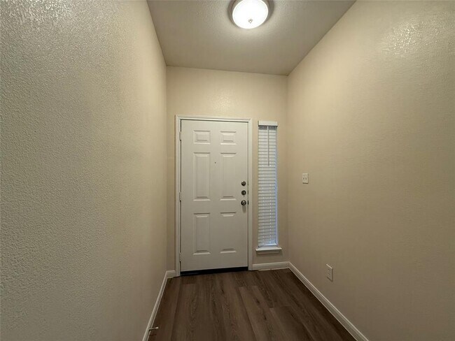 303 Kates Way in Hutto, TX - Building Photo - Building Photo