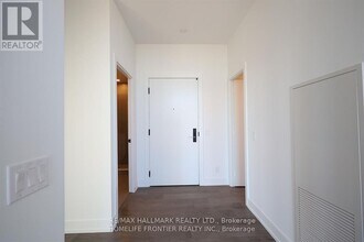 270-1270 Dufferin St in Toronto, ON - Building Photo - Building Photo