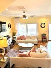 328 N Lake Dr in Lantana, FL - Building Photo - Building Photo