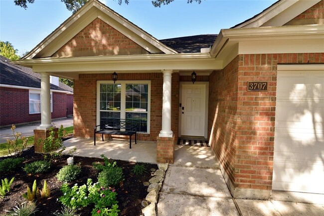 3707 Pelican Lake Dr in Richmond, TX - Building Photo - Building Photo